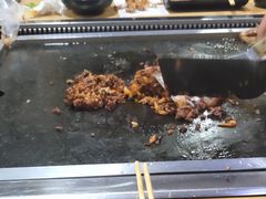 -小黑猪石板烤肉(美食街店)