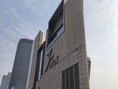 -上海世纪汇广场