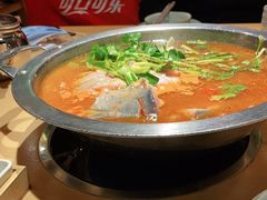 -野山舂·贵州现舂酸汤火锅(鸿通城店)