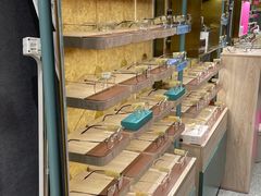 -MUJOSH木九十眼镜(月星环球港B1店)