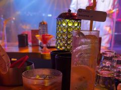 -喜鹊音乐酒馆(西街店)