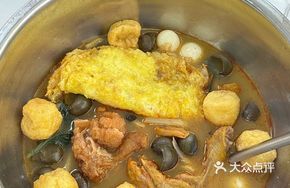 Snail and Duck Feet Hot Pot (Small Portion)