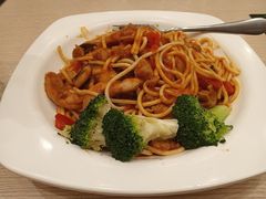 红蟹籽茄香鸡柳意粉-佰搭果·广式茶餐厅(西华路店)