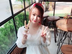 -莓园冰淇淋店