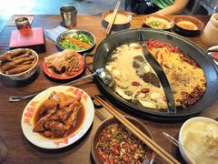 -萍姐火锅·公路夜市(武汉首店)