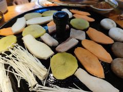 蔬菜菌菇拼盘-7年8班朝鲜族非遗美食(三钢里店)