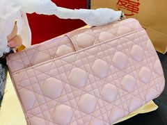 -爱革·奢品·鞋包·衣物·家居(博荟广场店)