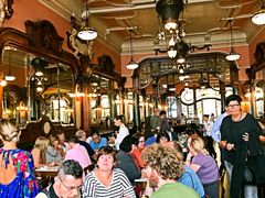 -Majestic Café