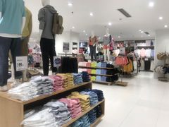 -优衣库(重庆星光时代广场店)