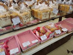 -红宝石·鲜奶小方·海派西点房(南丹店)
