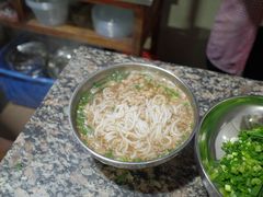 -正宗杨记普洱酸醋米线(总店)