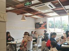 -老娘舅餐厅(黄龙体育中心店)