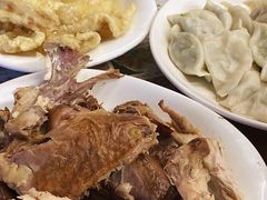 -东北四季饺子王(华山路店)