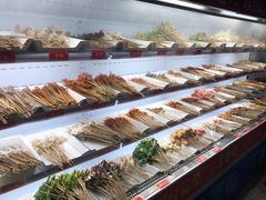 -马路边边串串香形象店(磐石路店)