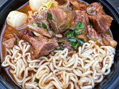 -许西美食一条街