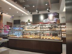 面包甜点陈列柜-金凤成祥(东直门现烤面包店)