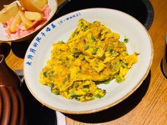 野胡葱炒土鸡蛋-吃饭皇帝大土家民族菜(正大广场店)