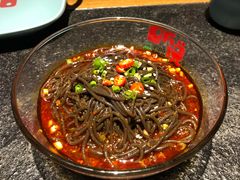 蕨根粉在听说-听说碳烧蛙(高新万达店)
