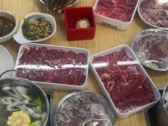-杨老板·海鲜集市火锅·鲜切牛肉(中防万宝店)