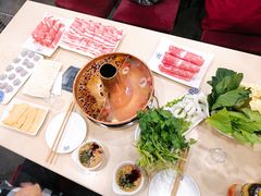 -楼外楼大刀肉传统火锅居(博学路店)