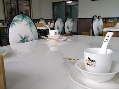 -七的湖·晚芳亭·阳澄湖农家菜·大闸蟹(莲花岛店)