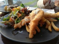 -12 Rocks Beach Bar Cafe
