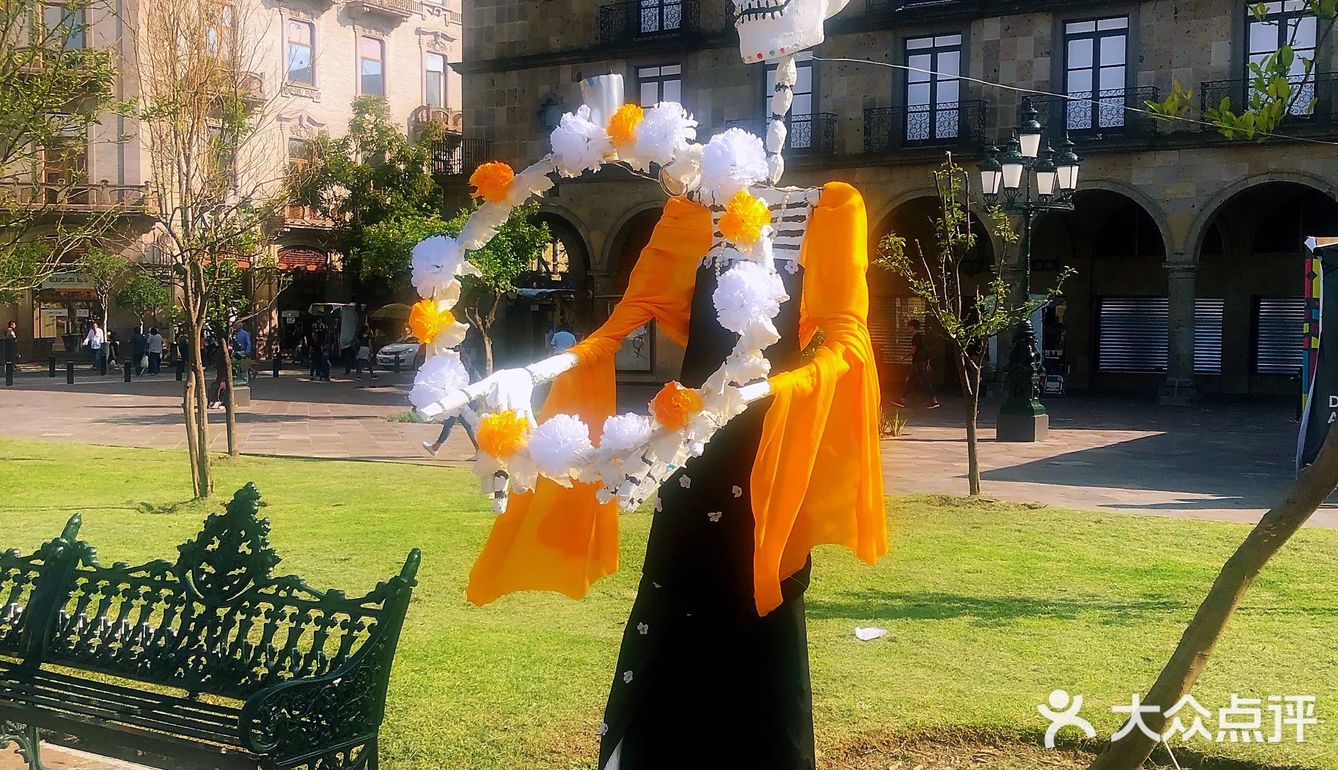 在墨西哥瓜达拉哈拉赶上一场印第安风俗的万圣节🎃