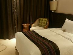 -西双版纳融创皇冠假日度假酒店