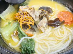 -桥香园过桥米线(国贸店)