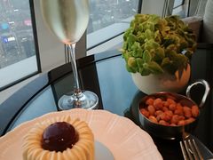 乌龙茶树莓榛子蛋糕-上海柏悦酒店·大堂客厅