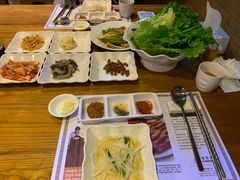 -紫霞门韩国料理烤肉(深南东路店)