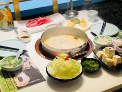 -洪氏嗨捞·猪肚鸡火锅(阳光天地店)