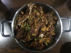 -内蒙焖面大盆骨餐馆(山大路店)