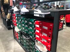 -PUMA品牌自营折扣店(武汉永旺梦乐城店)