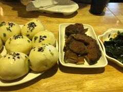 -玖鲜小笼(中山广场店)