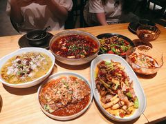 -十三式重庆江湖菜(金茂览秀城店)