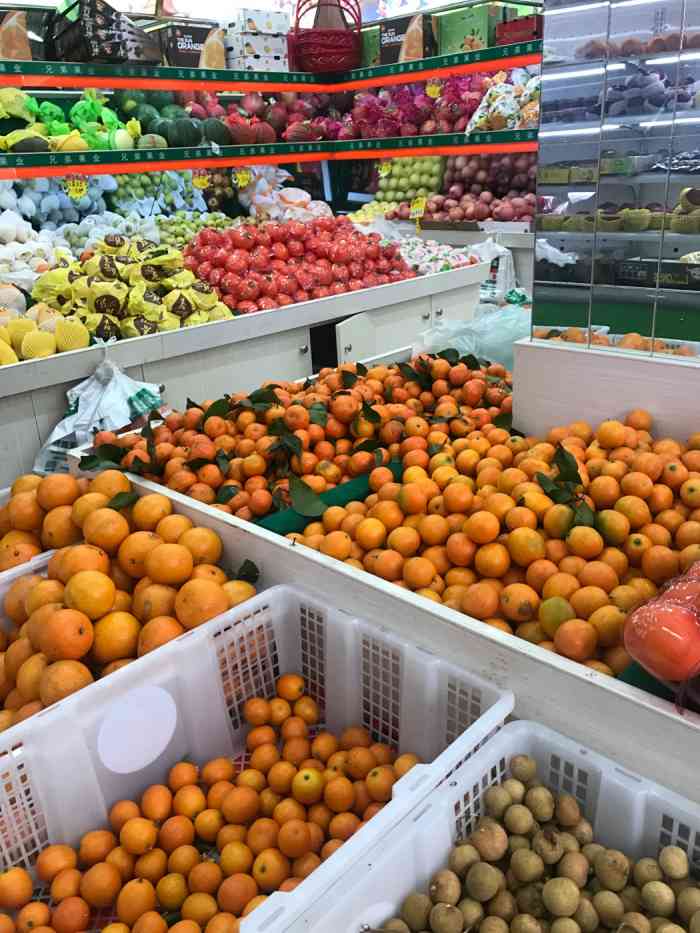 兄弟果业-"这边的水果都还挺好吃的然后可能新鲜感貌似.