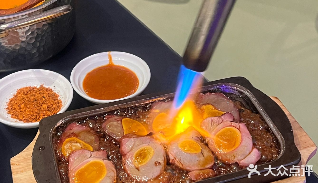 选了个陈鹏鹏的旗下bistro 说是bistro