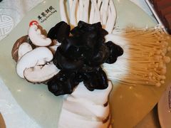 -羊家胡同·龙虾烧烤火锅(龙汇路店)