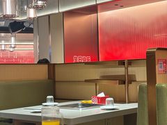 -海底捞火锅(宝龙广场夜宵主题店)