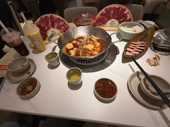 -左庭右院鲜牛肉火锅(金山万达店)