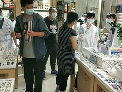 -大连何氏眼科医院