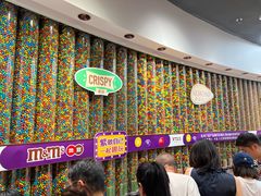 -m豆巧克力世界(上海世茂广场店)