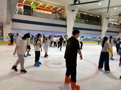 -正佳冰河湾真冰滑冰场