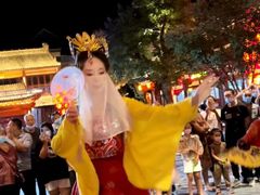 -雪山彩虹谷景区