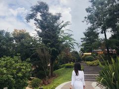 -七彩云南古滇温泉山庄
