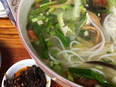 金牌过桥米线-德致祥云南过桥米线(云天小苑店)