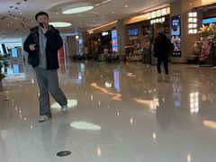 -好利来(上海虹桥新天地Lab主题店)
