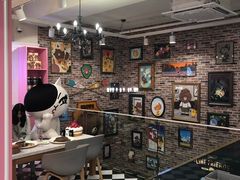 -LINE FRIENDS Garosu-gil Flagship Store