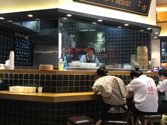-龍堂蟹黄小笼包(万家丽店)